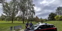 Quattordicenne accoltellato al parco nel Bolognese: arrestato un coetaneo per tentato omicidio