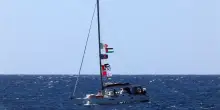 Le barche della Global Sumud Flotilla salpano da Portopalo verso Gaza: le immagini della partenza