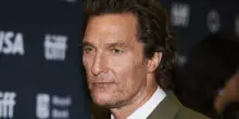 “Mio papà è morto mentre faceva sesso con mia mamma e lei ha detto ai soccorritori: ‘Non copritelo, James é Big Jim”: il ricordo sconvolgente di Matthew McConaughey.