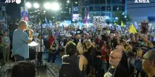 A Tel Aviv centinaia di persone in piazza per chiedere la fine della guerra a Gaza – Video