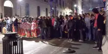 Flotilla, tensione alla manifestazione di Roma: lanci di bottiglie contro la polizia