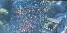 Corteo per Gaza, il fiume di persone in strada a Roma visto dagli elicotteri della Polizia