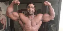 “Arnold Schwarzenegger era incantato nel vedere il mio corpo”: è morto a 42 anni Varinder Singh Ghuman, campione di bodybuilding