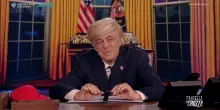 Crozza nei panni di Trump tra Nobel per la Pace “bucato” e il musical su Gaza con Netanyahu