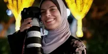 “Put Your Soul On Your Hand and Walk”: Gaza vista da una finestra, raccontata con uno smartphone e ricordata con il corpo