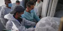 I corpi dei palestinesi riconsegnati, uccisi dopo torture e orrori, non valgono nulla