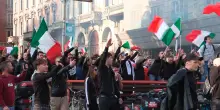 Saluti romani, insulti e tensione coi pro-Pal: il presidio dell’ultradestra a Milano – Video