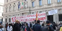 Gaza, il presidio a Milano coi portuali di Genova: “La mobilitazione deve continuare. Antisemitismo? Panzane” – Video