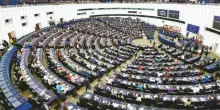 L’Europarlamento si spacca sulla direttiva contro danni ambientali e violazioni dei diritti. Stati Uniti e Qatar fanno pressione