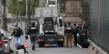 Rapina al Louvre, i 150 test del Dna e gli oggetti persi nella fuga: così sono stati incastrati i sospetti
