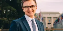 “Deterrenza delle armi nucleari? Una truffa per giustificare ogni spesa militare”: parla il Nobel per la Pace Florian Eblenkamp