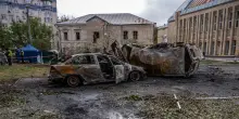 Mosca testa il missile a propulsione nucleare Burevestnik, Putin: “Unico al mondo”. Raid russo su Kiev nella notte: 3 morti e 26 feriti