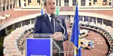 «Vogliono fermarmi. Mi dimetto ma mi ricandido»