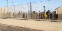 Migranti, i giudici di Lecce vanno alla Consulta