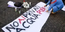 Napoli, comitati mobilitati a tutela dell’acqua pubblica