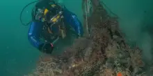 Via le reti fantasma dai fondali