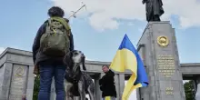 Per Zelensky si celebra «la parata del cinismo»