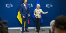 Idillio tra Merz e von der Leyen su tutto: migranti, riarmo, dazi