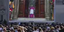 Il Conclave prende tempo. Gli «auguri doppi» a Parolin