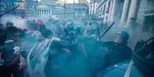 Napoli, scontri al corteo No Nato