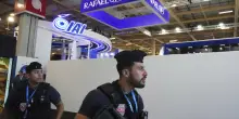 Air Show, Parigi oscura cinque stand israeliani