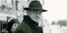 Tra i fantasmi e gli specchi di sé