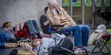 Kiev, raid su aeroporti russi, Mosca aumenta la produzione di droni
