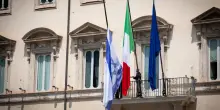 Sulle forniture il governo mente