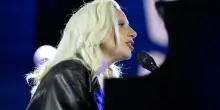 Trionfa Lady Gaga, Sabrina Carpenter e i diritti dei trans