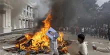 La Gen Z non si ferma: Kathmandu è in fiamme