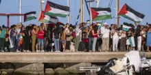 La Flotilla, finalmente riunita, fa rotta su Gaza