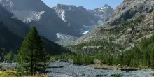 Fondono i ghiacciai, macerie sotto le cime