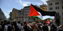 Francia, «bandiere palestinesi nelle città». E Faure finisce sotto accusa