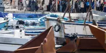 Quasi mille arrivi a Lampedusa. Morti due migranti