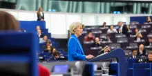 «Guerra ibrida russa», così Von der Leyen rilancia il suo riarmo