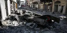 Trappole tra le macerie per impedire il ritorno