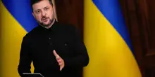 Zelensky a Bruxelles per parlare di negoziati, fondi e forniture militari