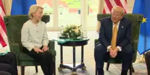 Trump e von der Leyen raggiungono l'accordo sui dazi tra USA e Ue: tariffa di base al 15%. Meloni: ora aiuti alle imprese colpite