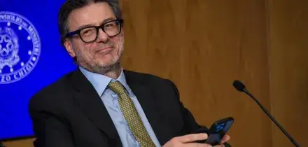 Banche, il ministro Giorgetti: sono nelle condizioni migliori per sostenere l’economia