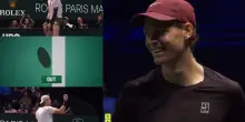 Bergs si dispera, Sinner se la ride: il punto all'Atp Parigi diventa uno show. VIDEO