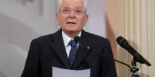 Sergio Mattarella, il presidente della Repubblica compie 84 anni. La carriera politica