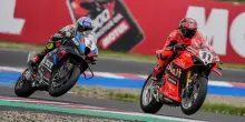 Superbike a Most, Gara 2: capolavoro di Bulega, Razgatlioglu beffato al photofinish