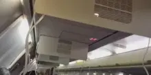 Volo Cagliari-Linate, aereo scende di quota: panico a bordo. VIDEO