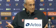 Eurolega, lo show di Messina in sala stampa a Kaunas: il siparietto ‘alla Popovich’. VIDEO