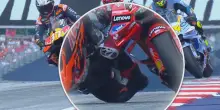 MotoGP, GP Austria: Bagnaia-Acosta a contatto, Dovizioso: "Molto pericoloso". VIDEO