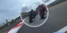 GP Indonesia, il contatto tra Marquez e Rins allo Sky Tech