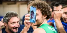 Italia basket, Pozzecco e i giocatori della Nazionale in videochiamata con Polonara. VIDEO