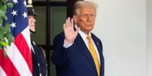 Dazi, Trump: 50% possibilità di accordo commerciale Usa-Ue. Domenica vede von der Leyen