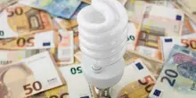 Bonus bollette 2025, tra giugno e luglio rimborso di 200 euro: a chi spetta, quando arriva