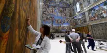 Conclave, continuano preparativi dentro e fuori la Sistina: oltre 40 maestranze al lavoro